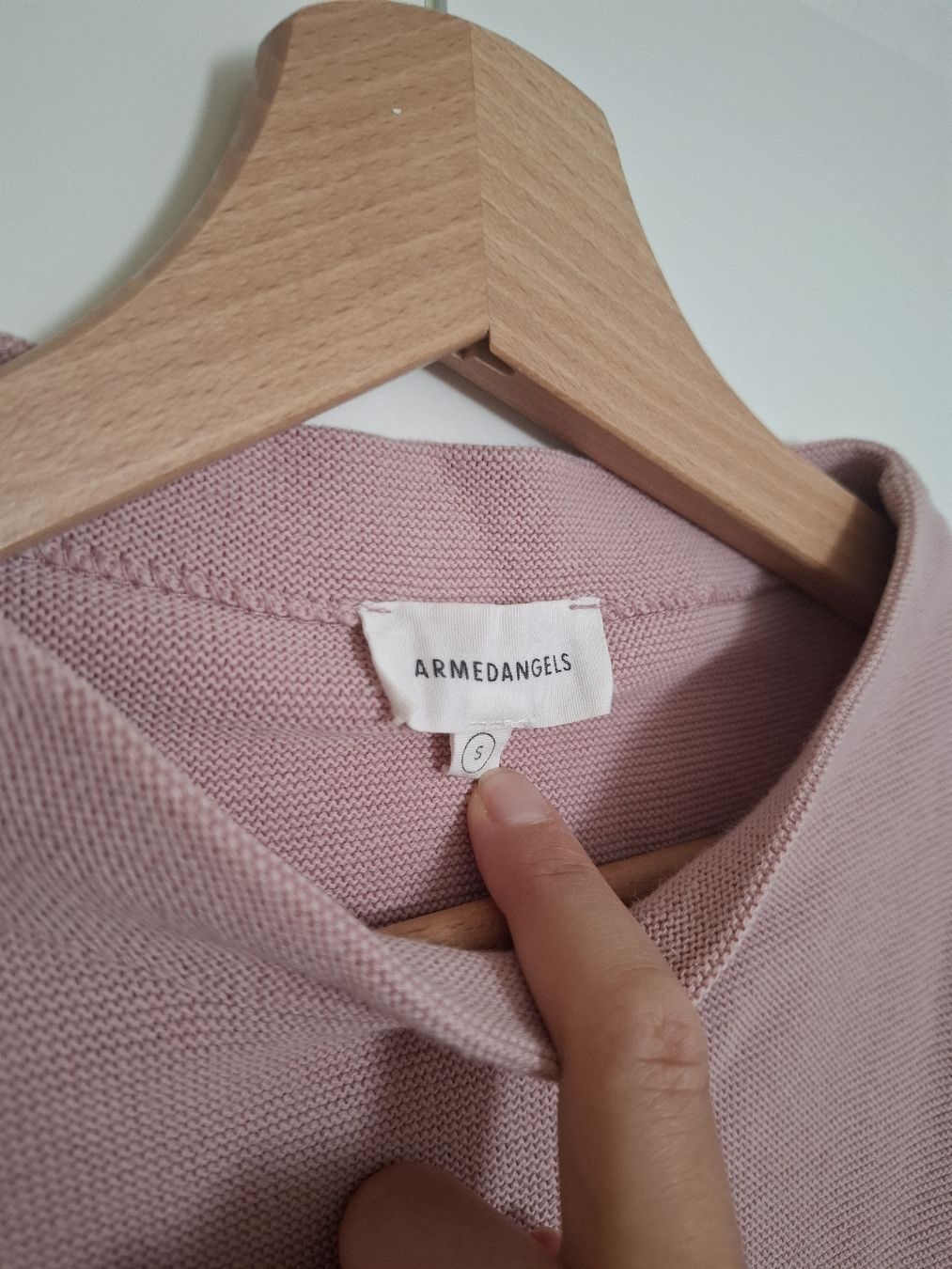 Armedangels Pulls & Sweat-shirts: Pullover ARMADAENGELS rosa Grösse S neuwertig – D'occasion à Rapperswil SG par keanna 1