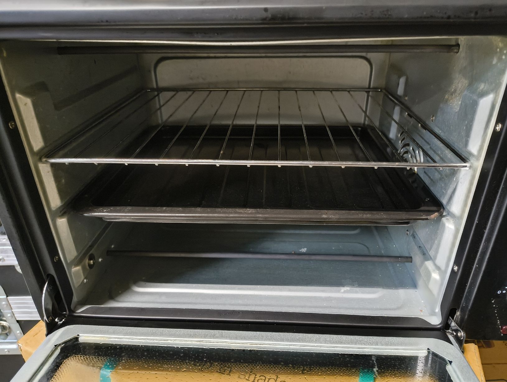 Forni: kleiner handlicher mobiler Backofen – Usato da Birsfelden venduto da BlackBald 1