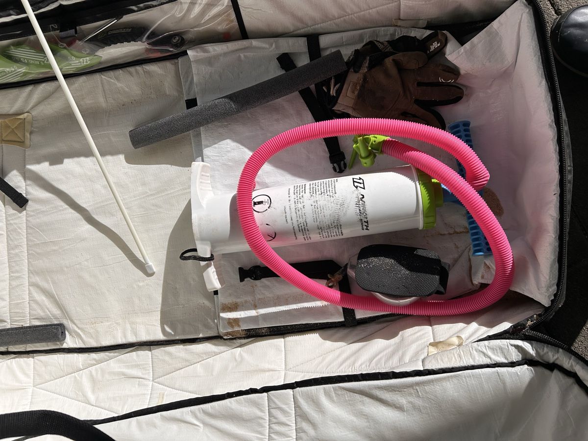 North Kite: Kite North und Gin – Gebraucht aus Visp von ste_wcp9 3