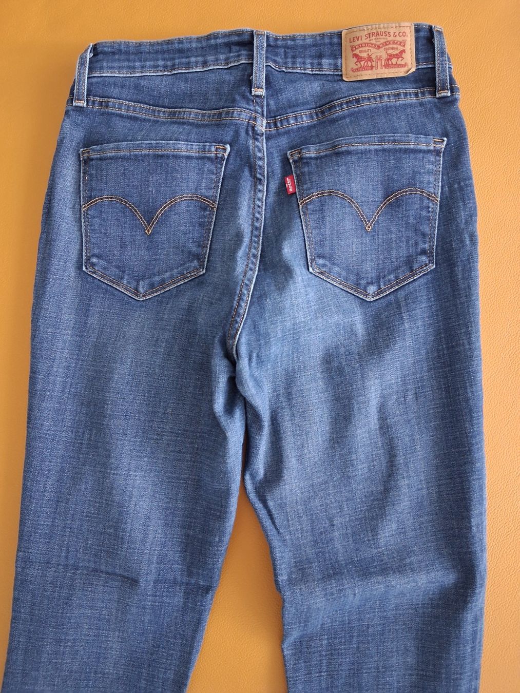 Levi's Jeans: Levis Jeans Damen Gr. 28 – Usato da Goldach venduto da no_83 1