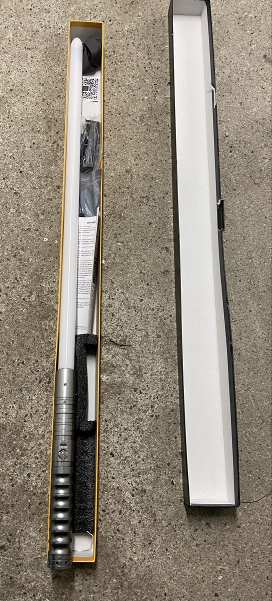 Altro per Film & Serie: Swiss Saber RGB Lichtschwert – Usato da Zürich venduto da Lilabalu65 1