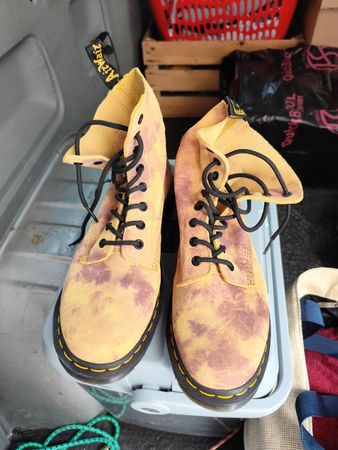 Dr. Martens t42