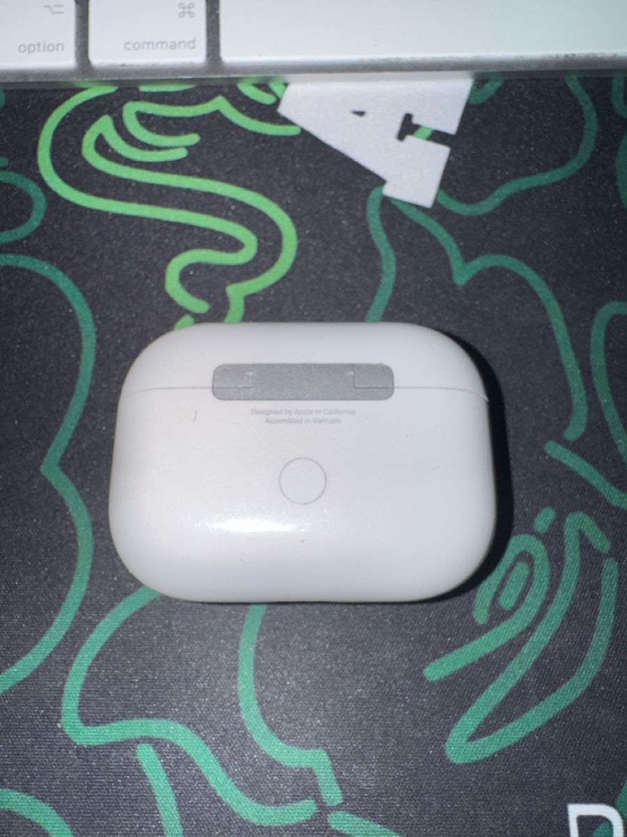 Apple Cuffie: Airpods Pro 2. Generation Typ C – Usato da Schlieren venduto da Imbastro 1