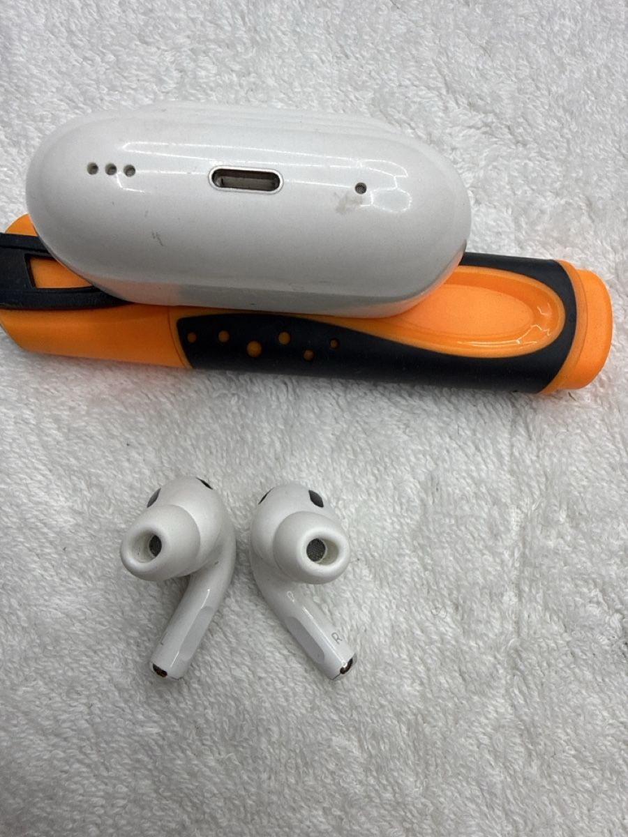 Apple Cuffie: Apple AirPods Pro 2ème génération usagé – Usato da Chenens venduto da anasantos90 3
