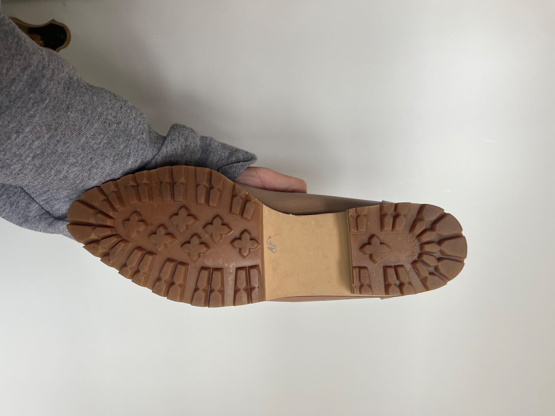 Scarpe da donna: AKRIS Schuhe, Beige, Grösse 38 – Usato da Basel venduto da Kalleskaviar 2