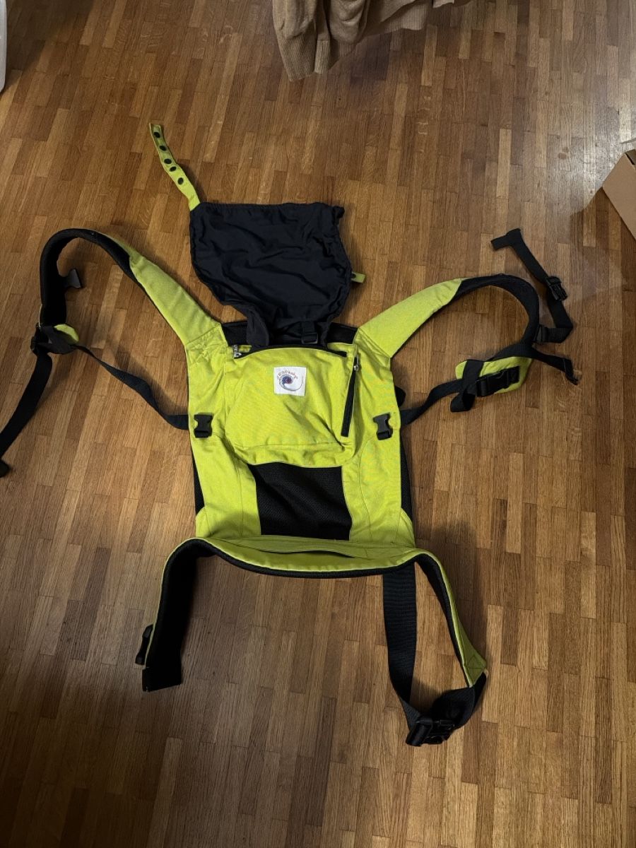 Ergo Baby Marsupi portabebè: Ergobaby Trage + Neugeborenen Einsatz – Usato da Morgarten venduto da elabaumann_ch 2