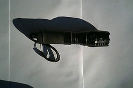 Lampe de poche zoomable très puissante