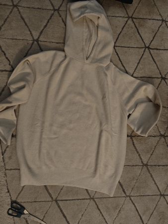 Kapuzenpullover Grösse L