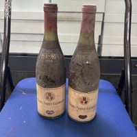 2 bouteilles Nuits-Saint-Georges Thorin 1966, état usagé