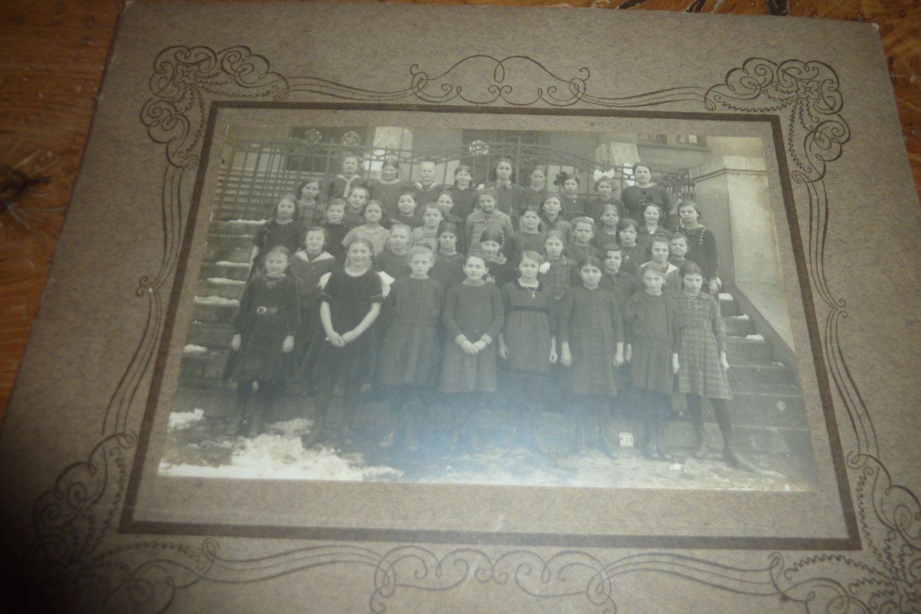 Foto & Immagini: Foto antik, Mädchenschule, Bromsilber – Usato da Lausen venduto da akira003 1