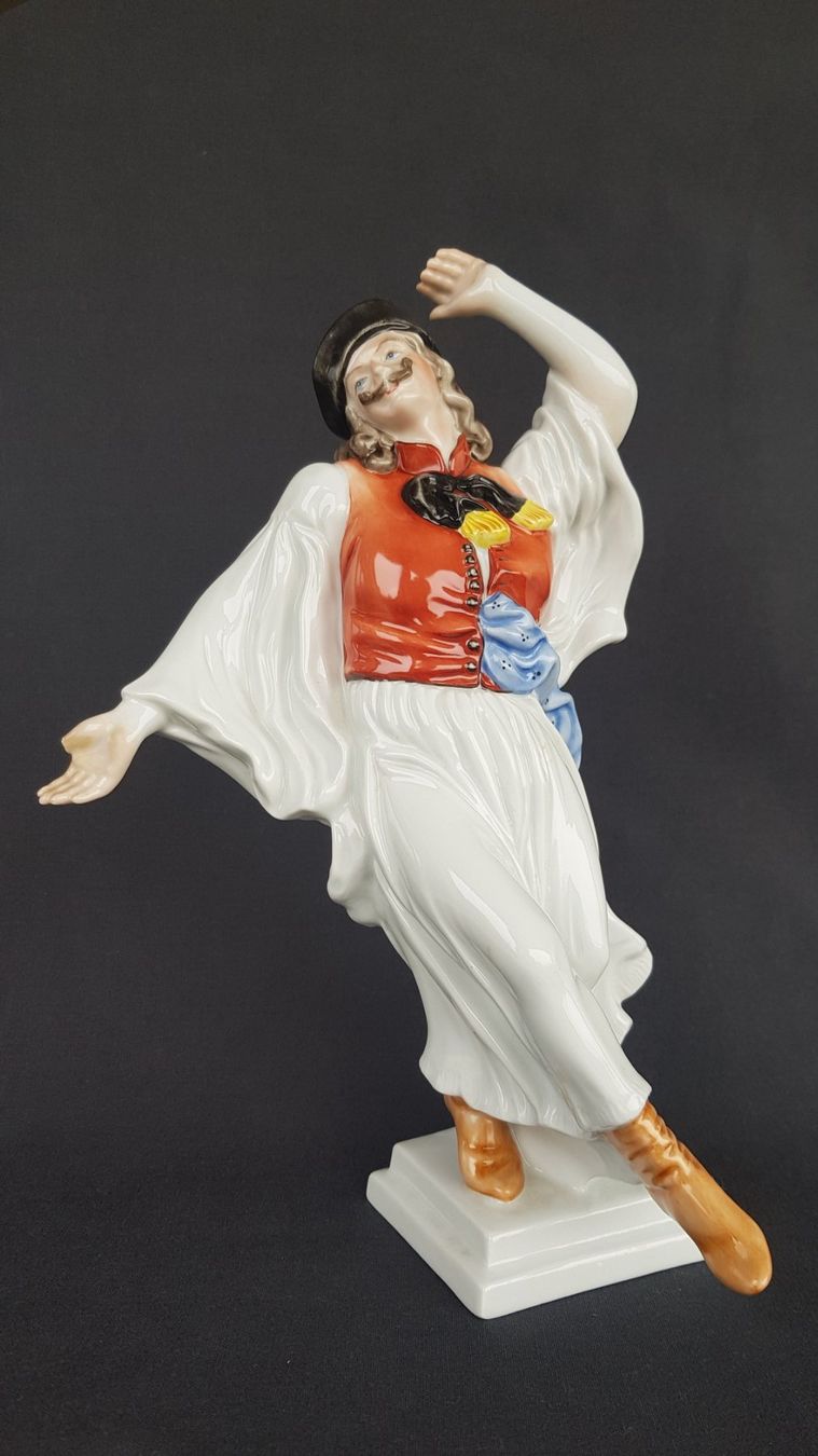 Herend Statuette: Herend - Ungarischer Volkstänzer  -  aus  Schweizer Sammlung – Usato da Horw venduto da Kunstreich7 5