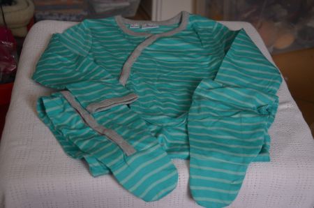 TAILLE 92-98 - PIJAMA NEU