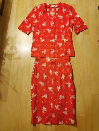 2-teiliges Set aus Jupe und Bluse knallrot von AKRIS Gr.36