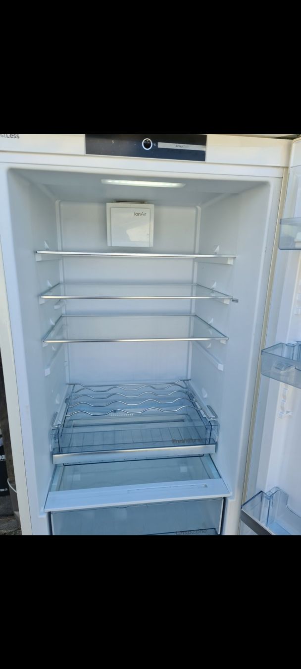 Sibir Frigoriferi: Kühl-/Gefrierschrank von Sibir – Usato da Niederlenz venduto da DaveDasWahnsinn 9