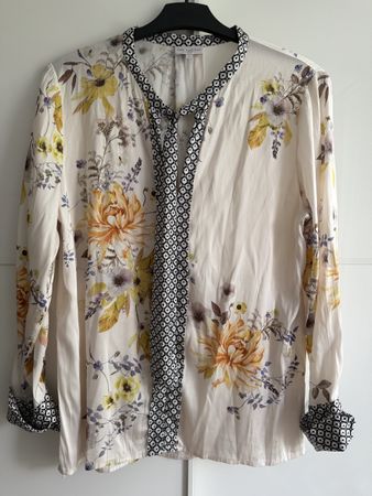 Dea Kudibal Seidenbluse Gr. L, neuwertig, floral gemustert