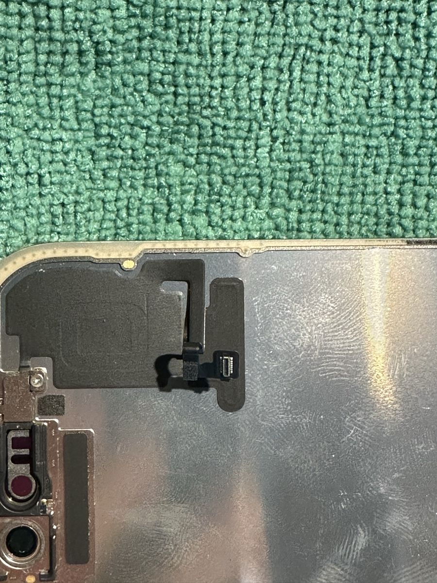 Monitor: Apple iPhone 16 Pro Display - Defekt - inkl. Proximitysensor – Difettoso da Fahrni b. Thun venduto da phonly 4