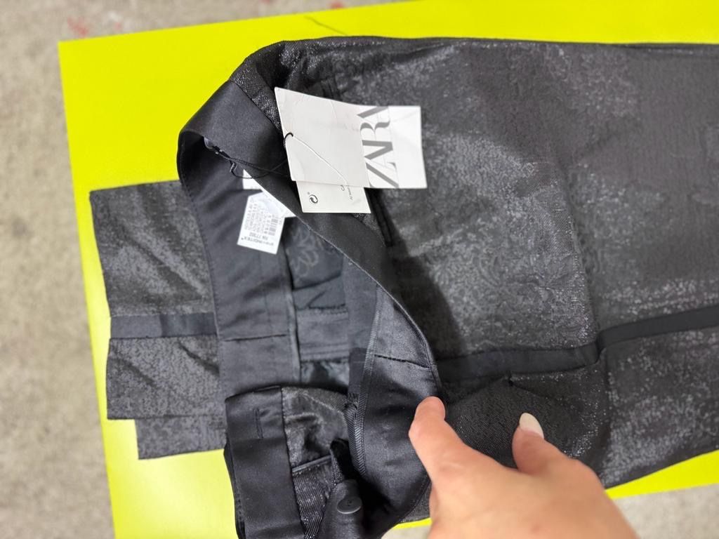 Zara Pantaloni: Zara pants – Nuovo e nell'imballaggio originale da Opfikon venduto da ari_7yn2 6