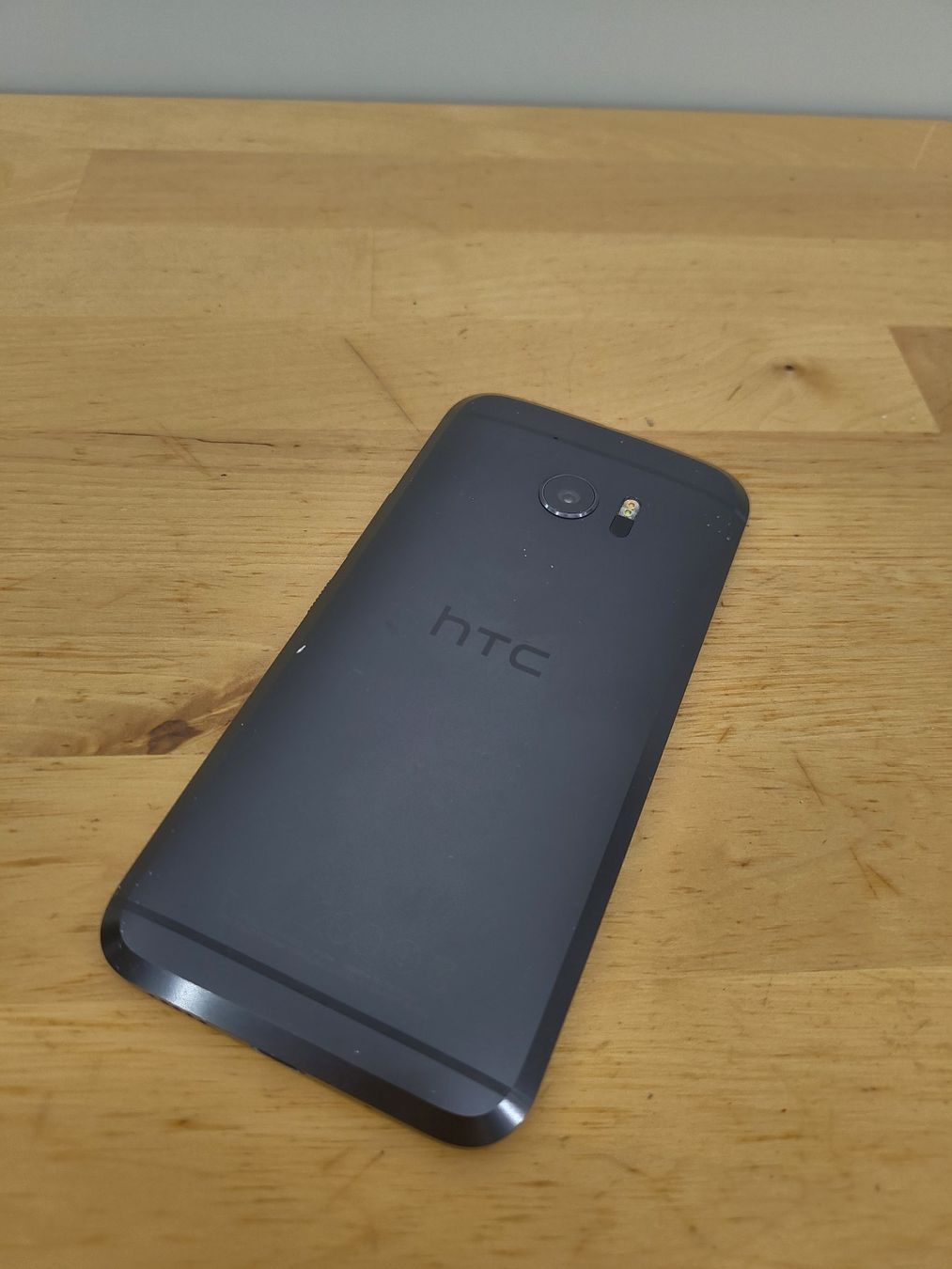 HTC Handys / Smartphones: HTC Smartphone Modell 10 gebraucht – Defekt aus Emmenbrücke von BlSi 3