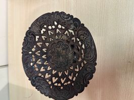 Coupe décorative vintage en métal noir sculpté