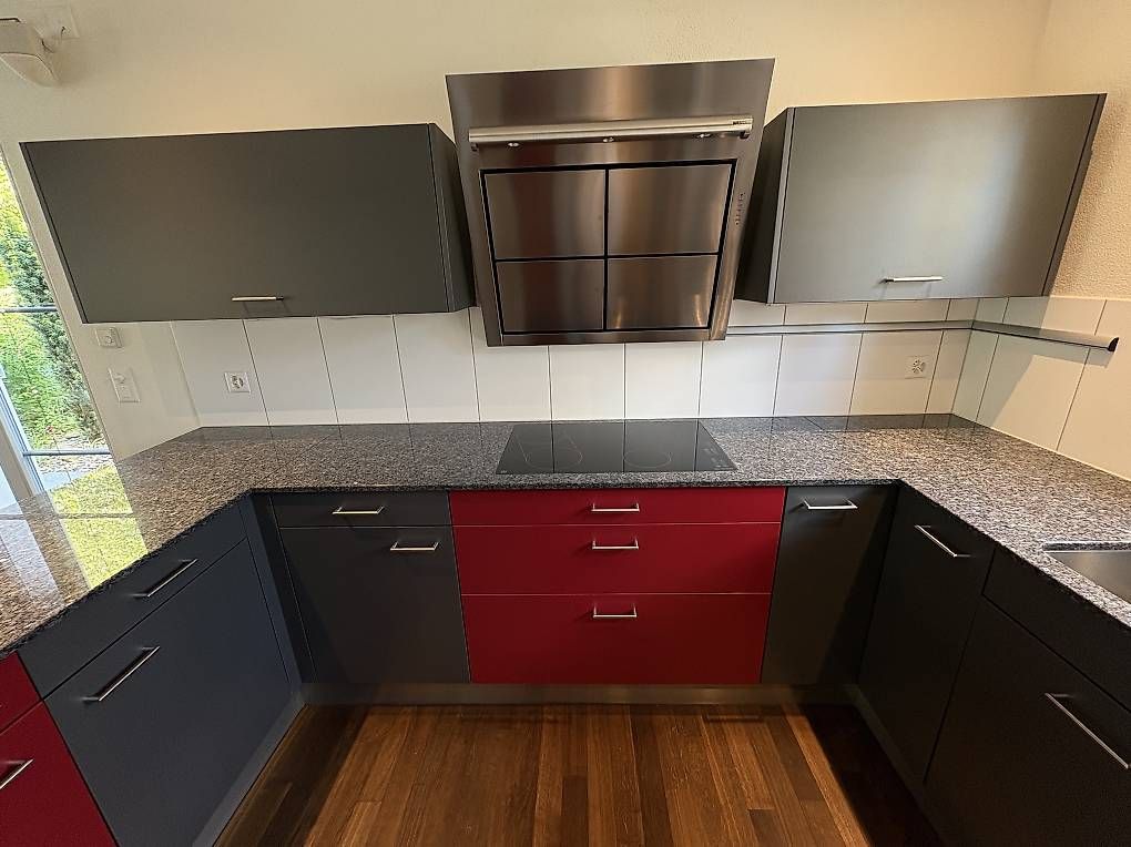 Cucine complete: Küche gebraucht, mit Granit Labrador – Usato da Hettlingen venduto da Mathelehrer 4