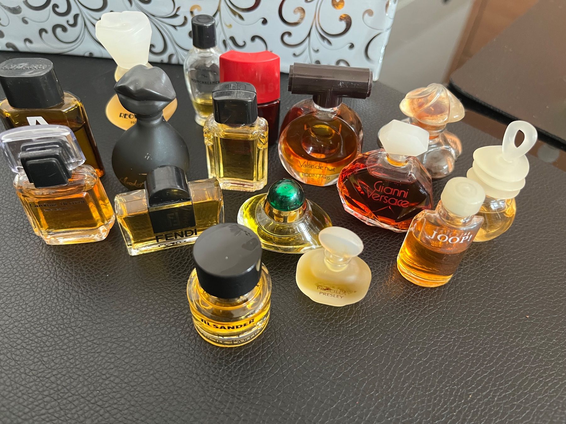 Profumi & Eau de Toilette: 16 stk Miniature Parfüm – Usato da Neuenhof venduto da Mastermind-73 1