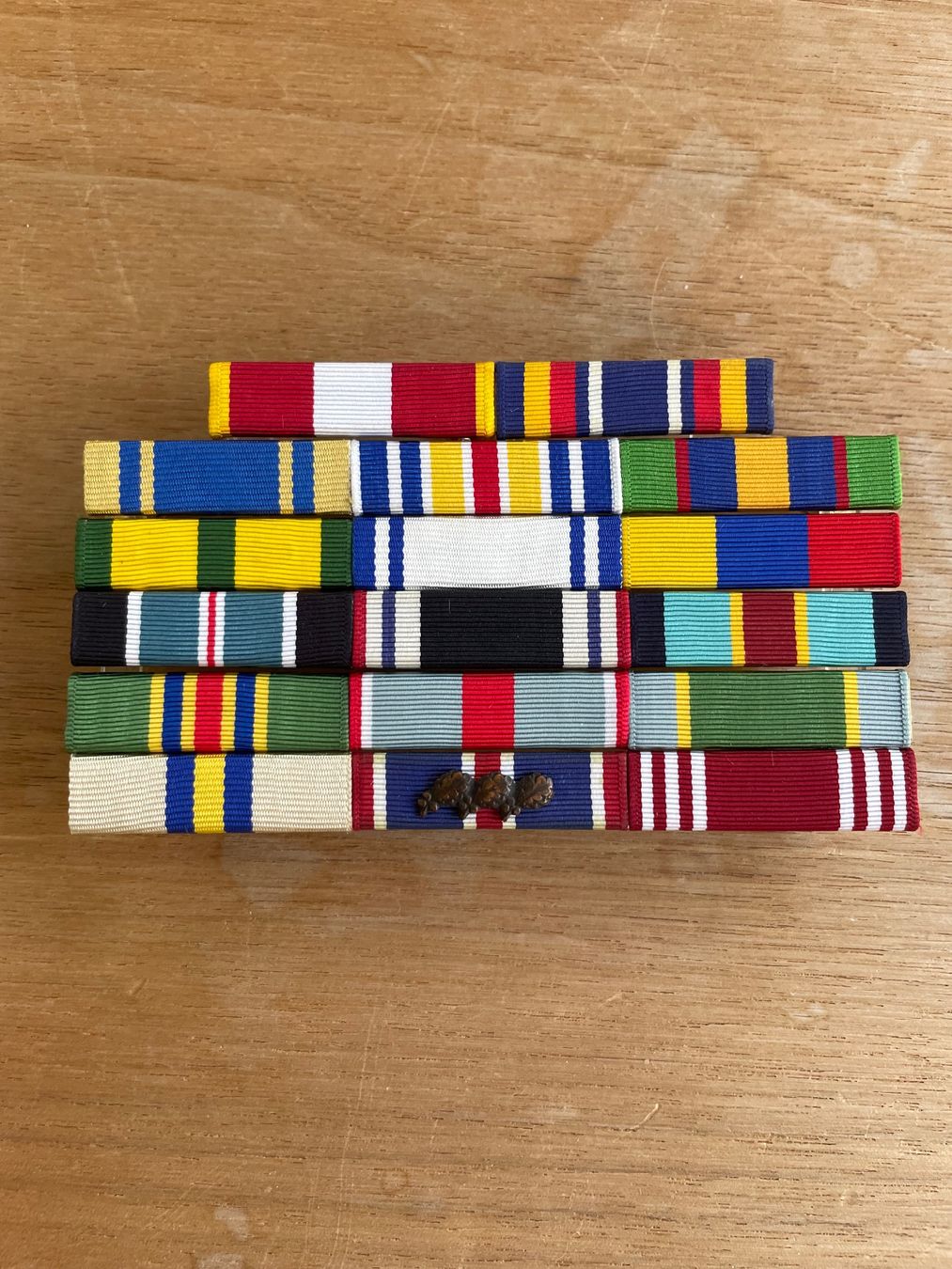 Plaketten & Abzeichen: 17 US Army Ribbons – Gebraucht aus Basel von OrdenMax 1
