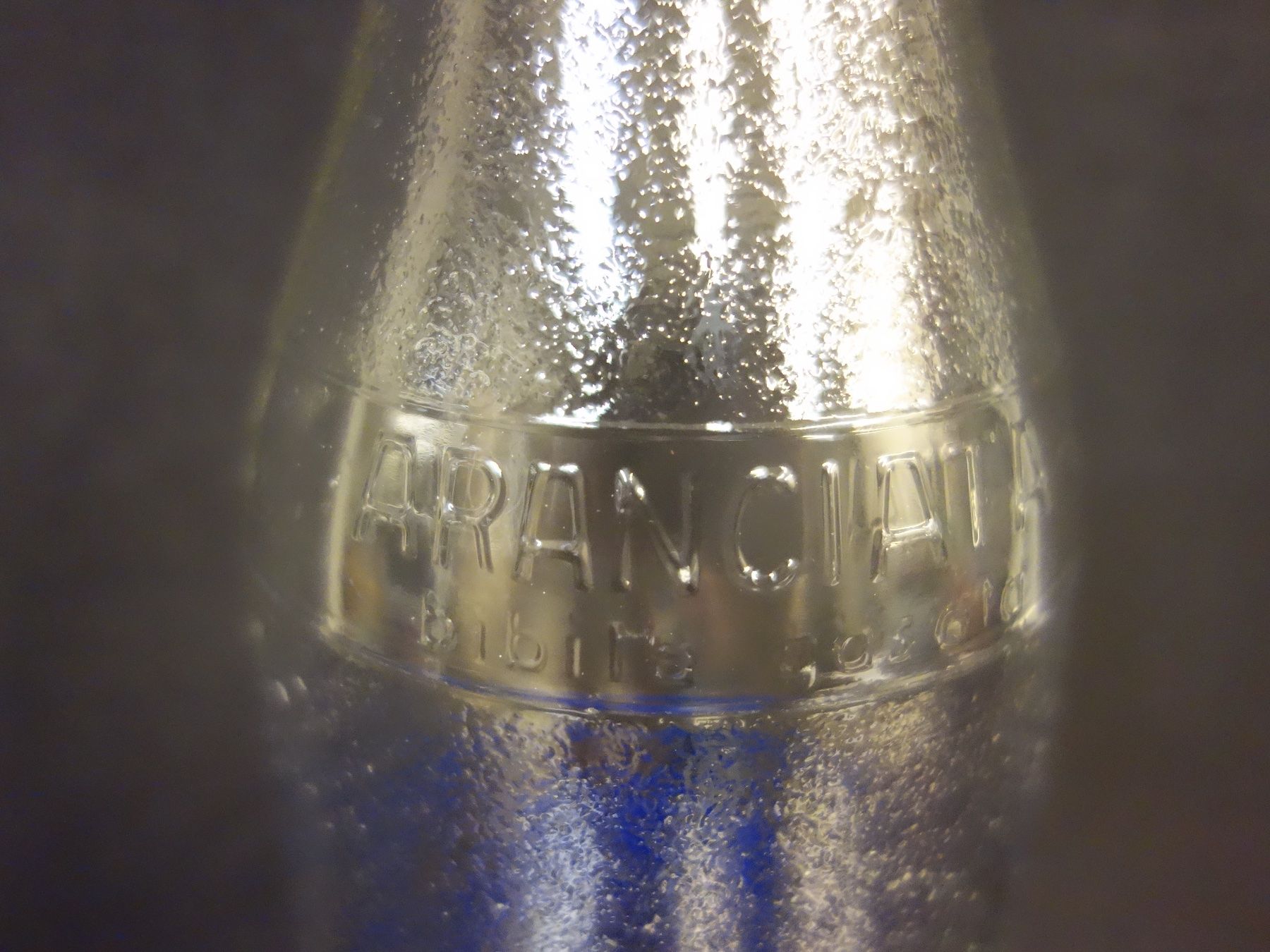 Bicchieri, Caraffe & Bottiglie: alte Flasche EMILIO E. PERI LUGANO 1962 ARANCIATA – Usato da Kerzers venduto da Flaschenposten 6