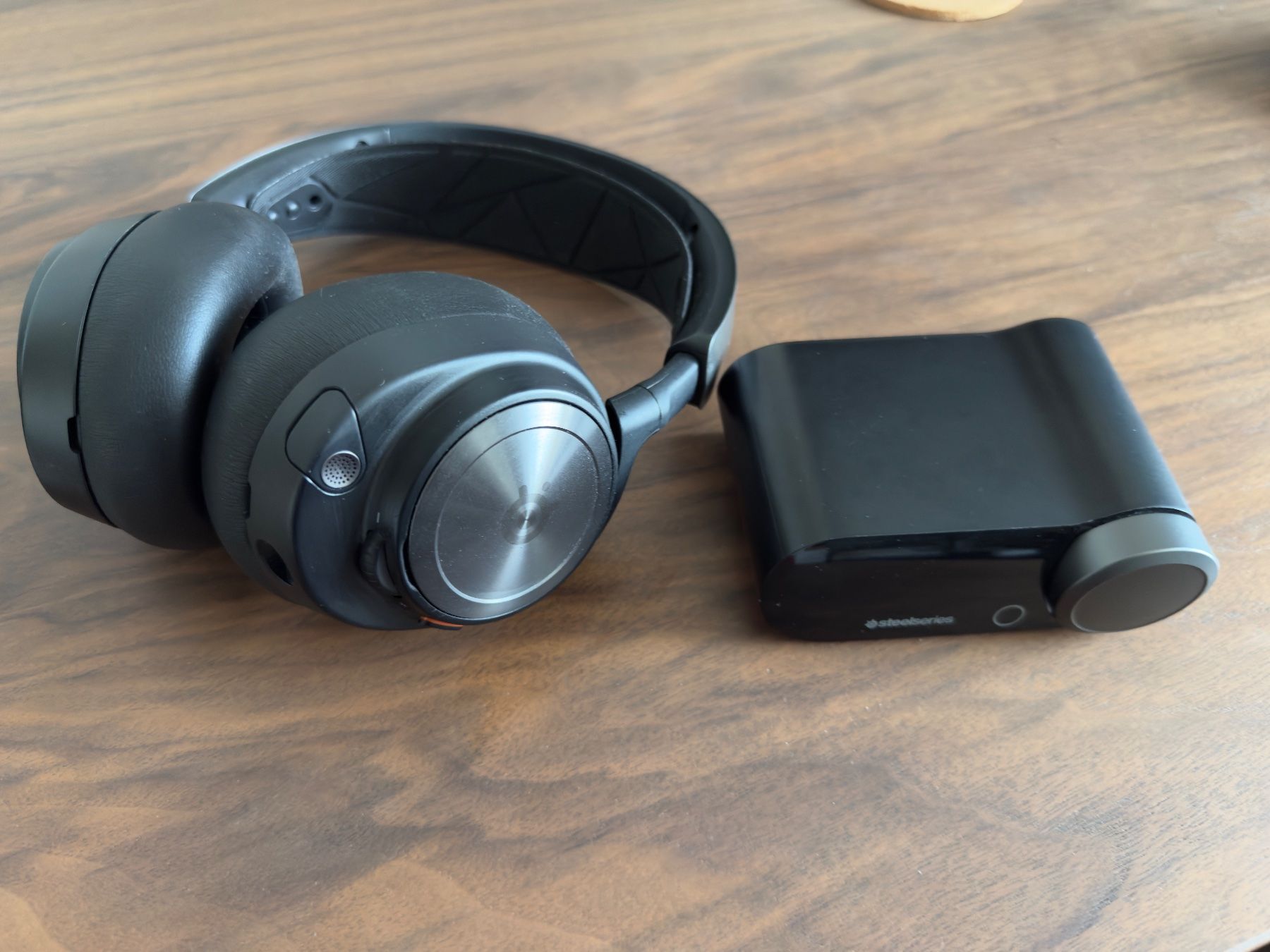 Casques audio: SteelSeries Arctis Nova Pro Wireless – D'occasion à Horw par vla_q7pw 1
