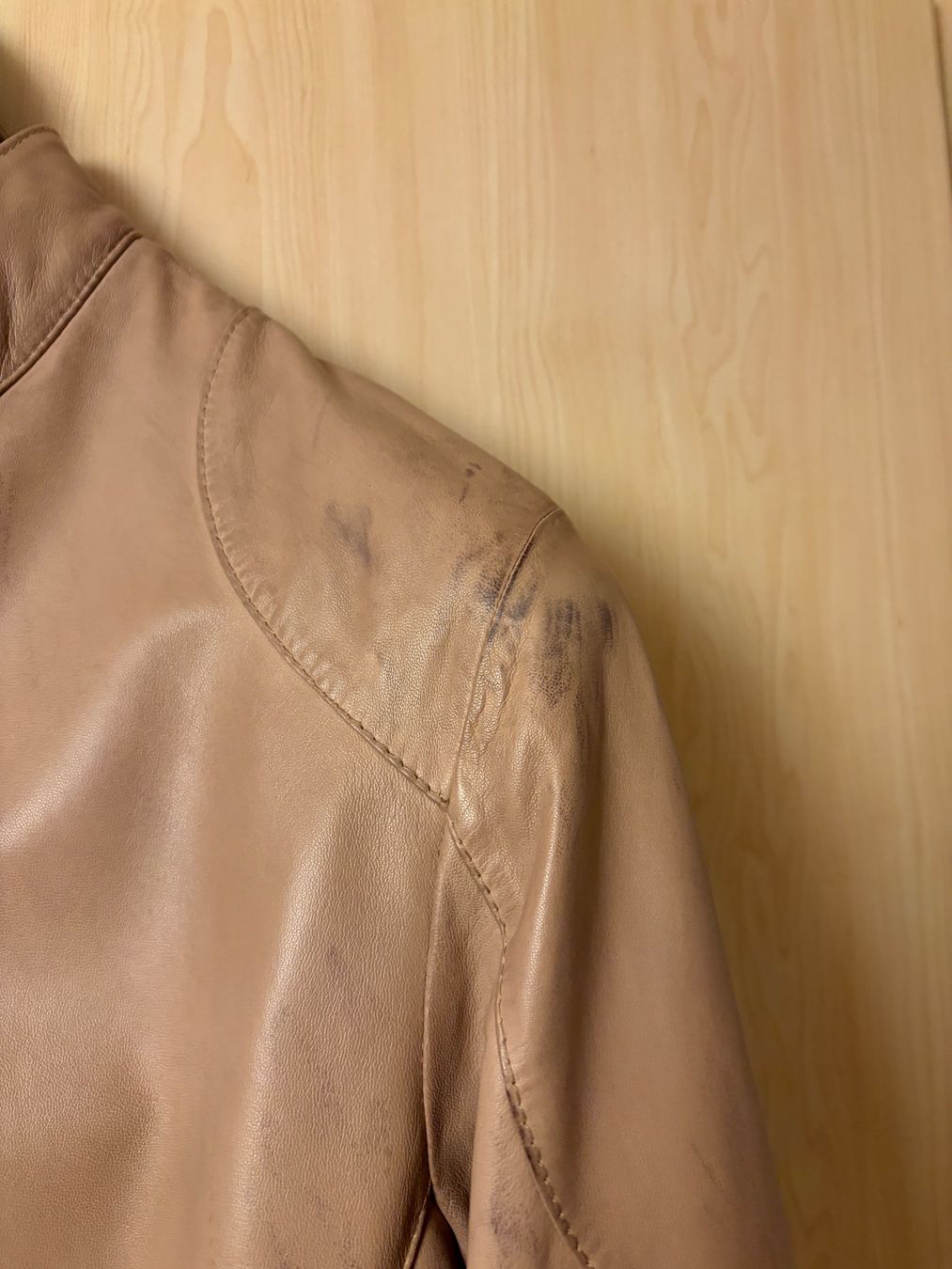 Trussardi Giacche: Veste Trussrdi en cuir beige taille 46 avec défaut – Usato da Vallamand venduto da rom_z7q6 4