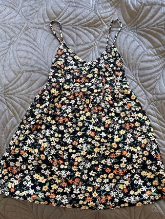 Bershka Sommerkleid, Blumenmuster, Gr. XS, neuwertig