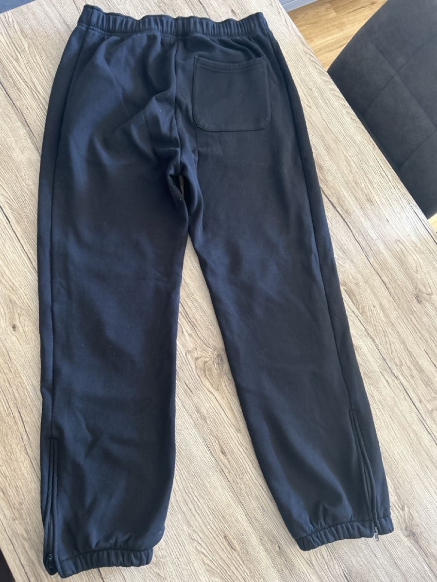 Pantalons: Pantalon jogging  – D'occasion à St-Sulpice VD par pat_2d7h 1