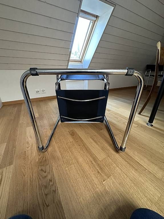 Chaises:  8 Freischwinger-Stühle – D'occasion à Zuerich par Tozde 3