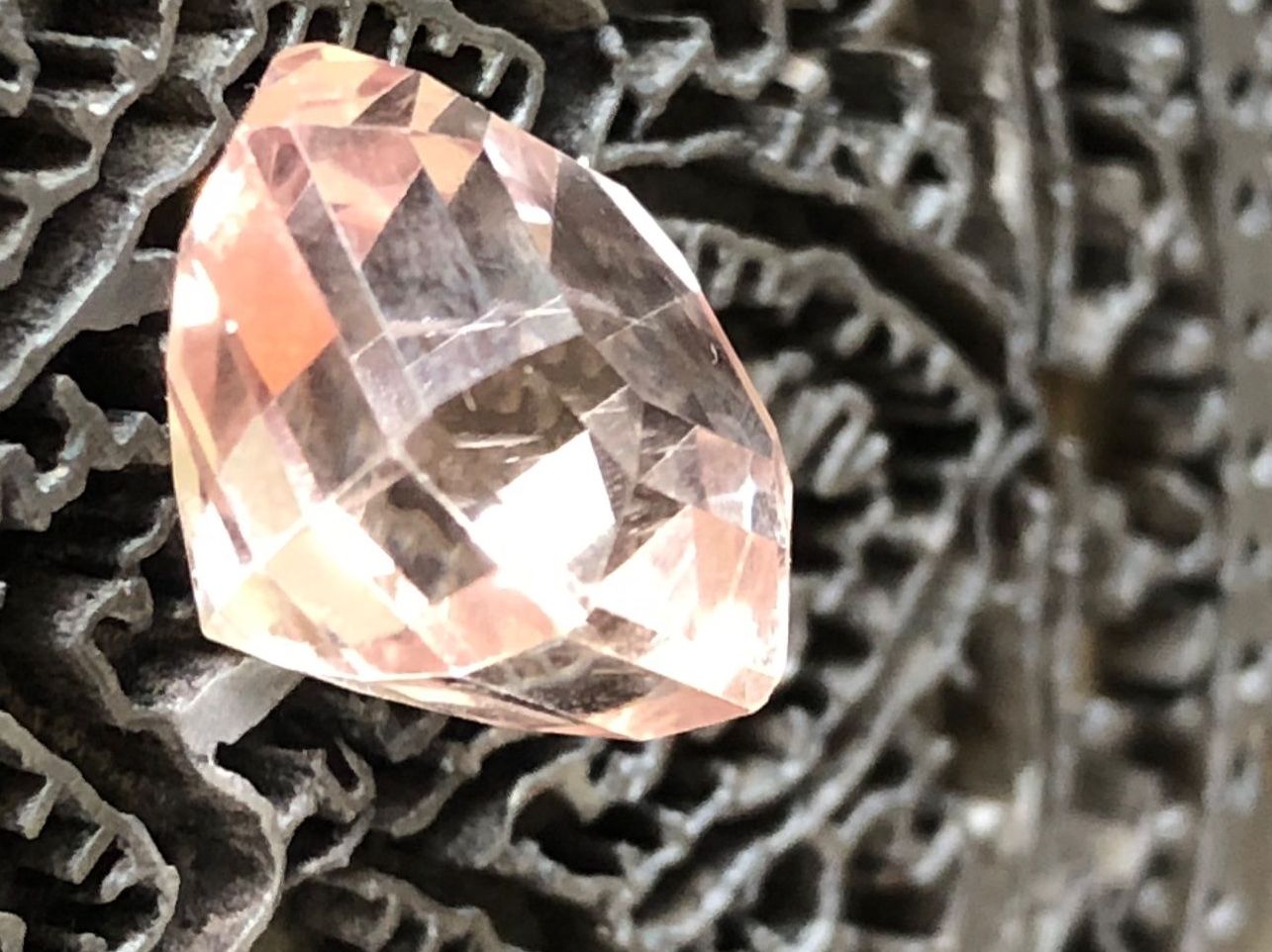 Pietre preziose: KUNZITE  im Ascher Cut   18.50cts – Nuovo e nell'imballaggio originale da Seftigen venduto da tigers12 2
