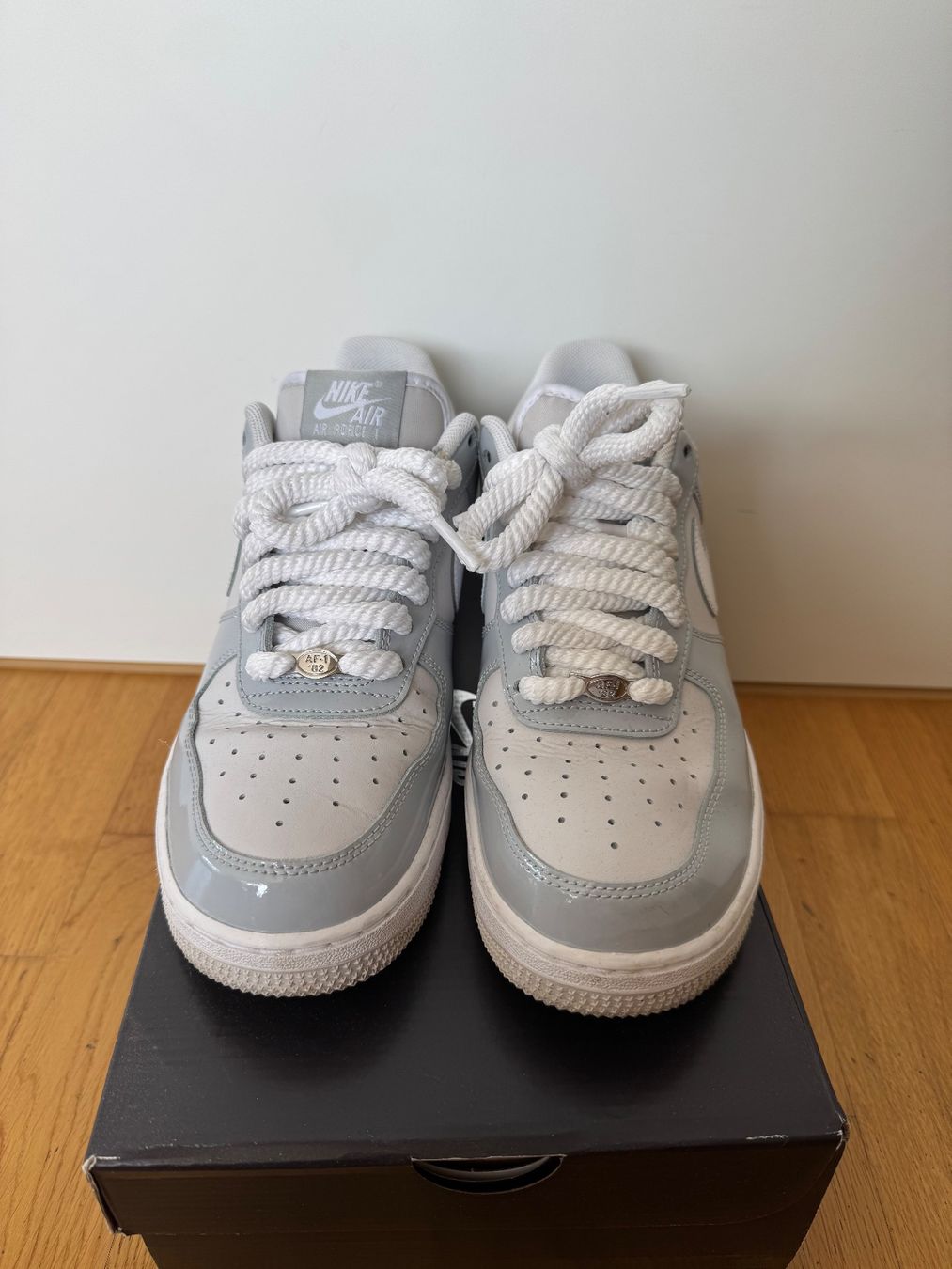 Nike Scarpe da uomo: Nike Air Force 1 Gr:41 LV8 Wolf Grey – Usato da Sissach venduto da Kicks13 1