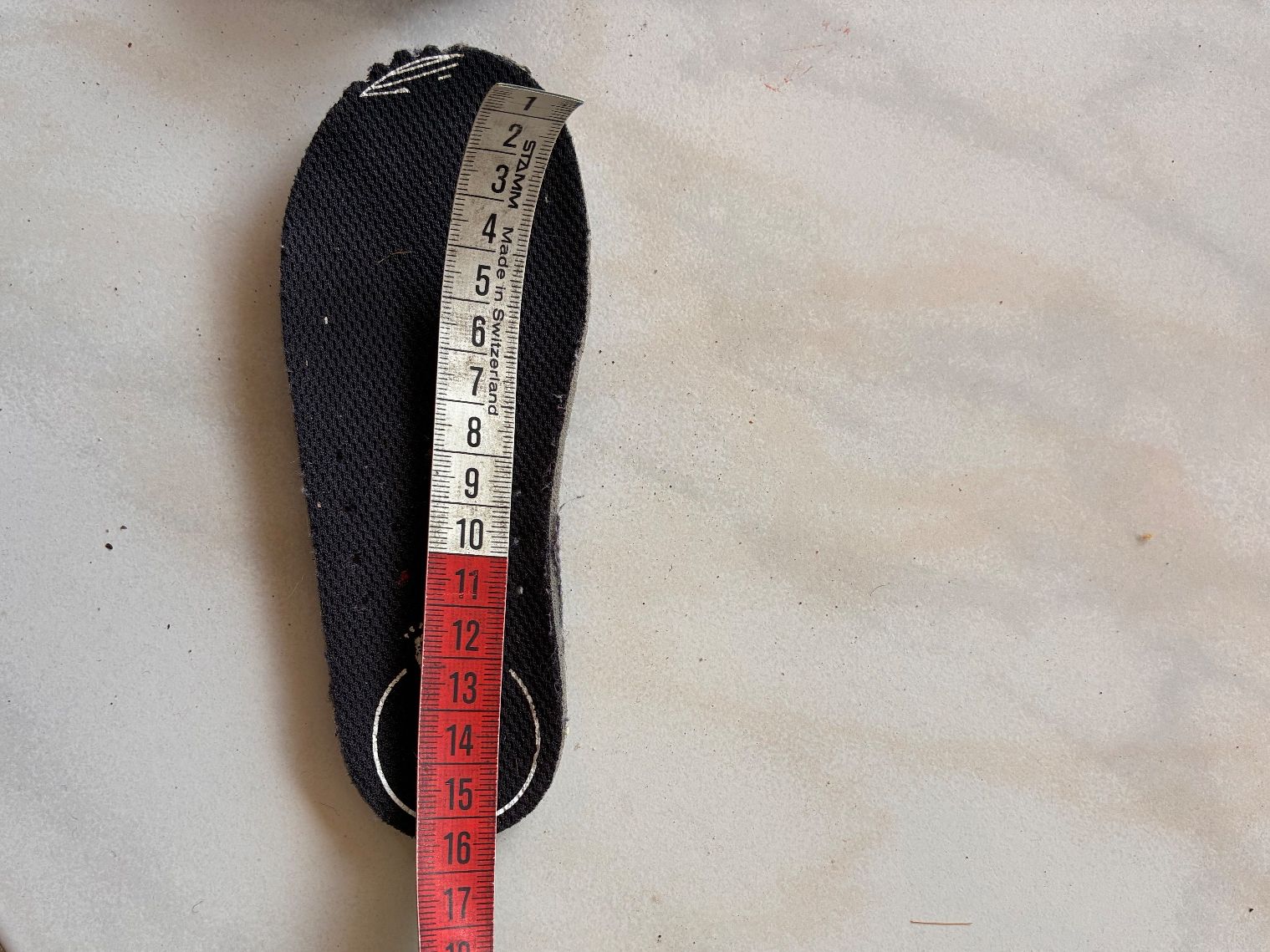 Decathlon Schuhe für Jungen: Turnschuhe Decathlon, Grösse 24 – Gebraucht aus Bättwil von tre_tj9g 2