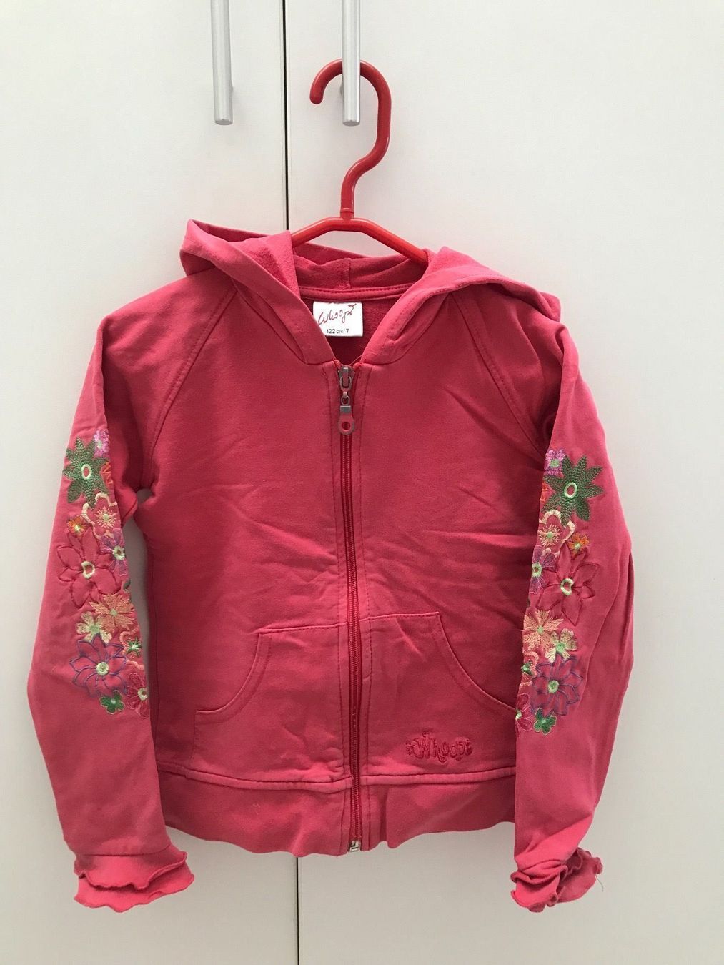 Pullover & Sweatshirts: Sweatshirt/Pullover Gr.122 – Gebraucht aus Wädenswil von JJ15