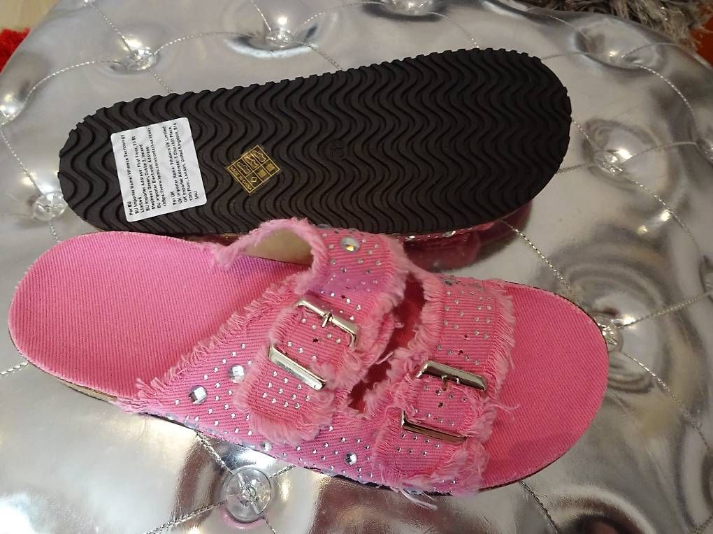 Damenschuhe: Neue Pantoletten mit viel Strass Gr.42 – Neu (gemäss Beschreibung) aus Sisseln AG von Flohmix 2