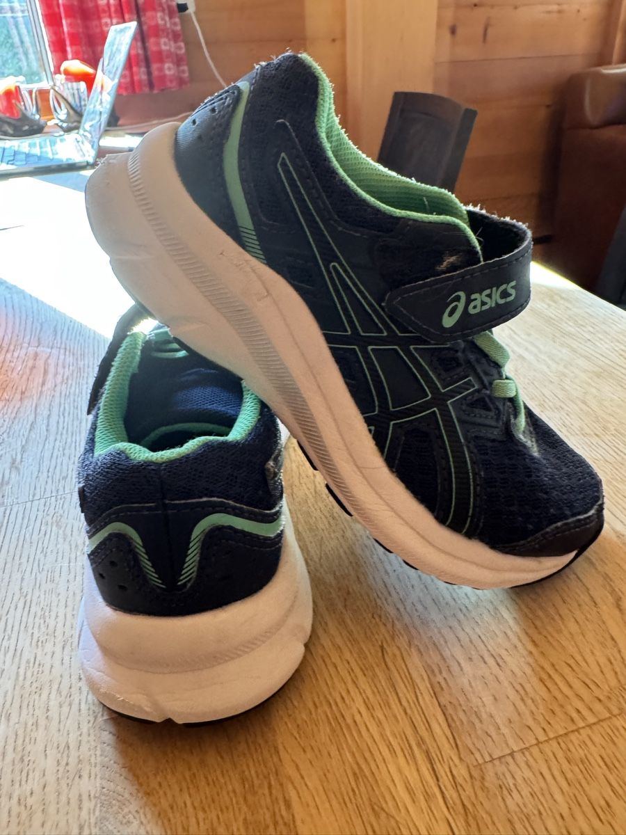 Asics Schuhe für Jungen: ASICS Sneakers – Gebraucht aus Oeschseite von -Luxury-On-Line- 2