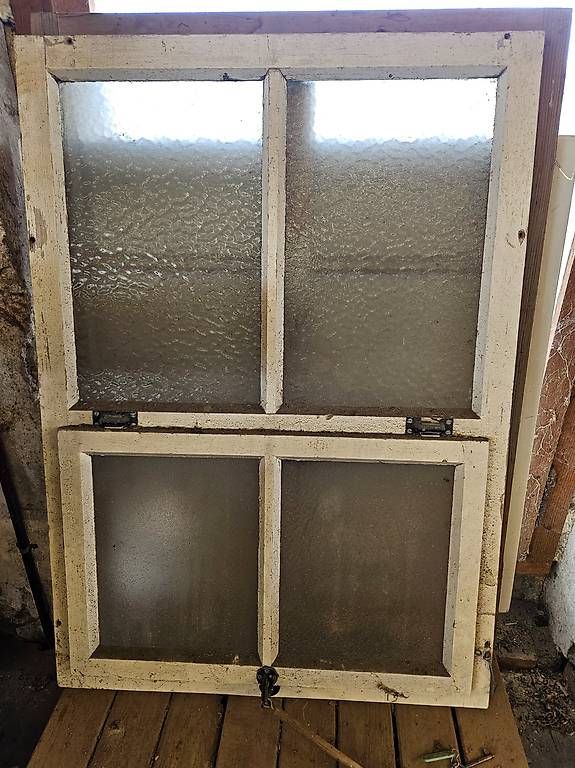 Fenster: Altes Fenster – Gebraucht aus Biberen von inf_ggx8