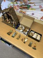 Schöne ältere Weihnachtskrippe aus den 1970er-80er Jahren