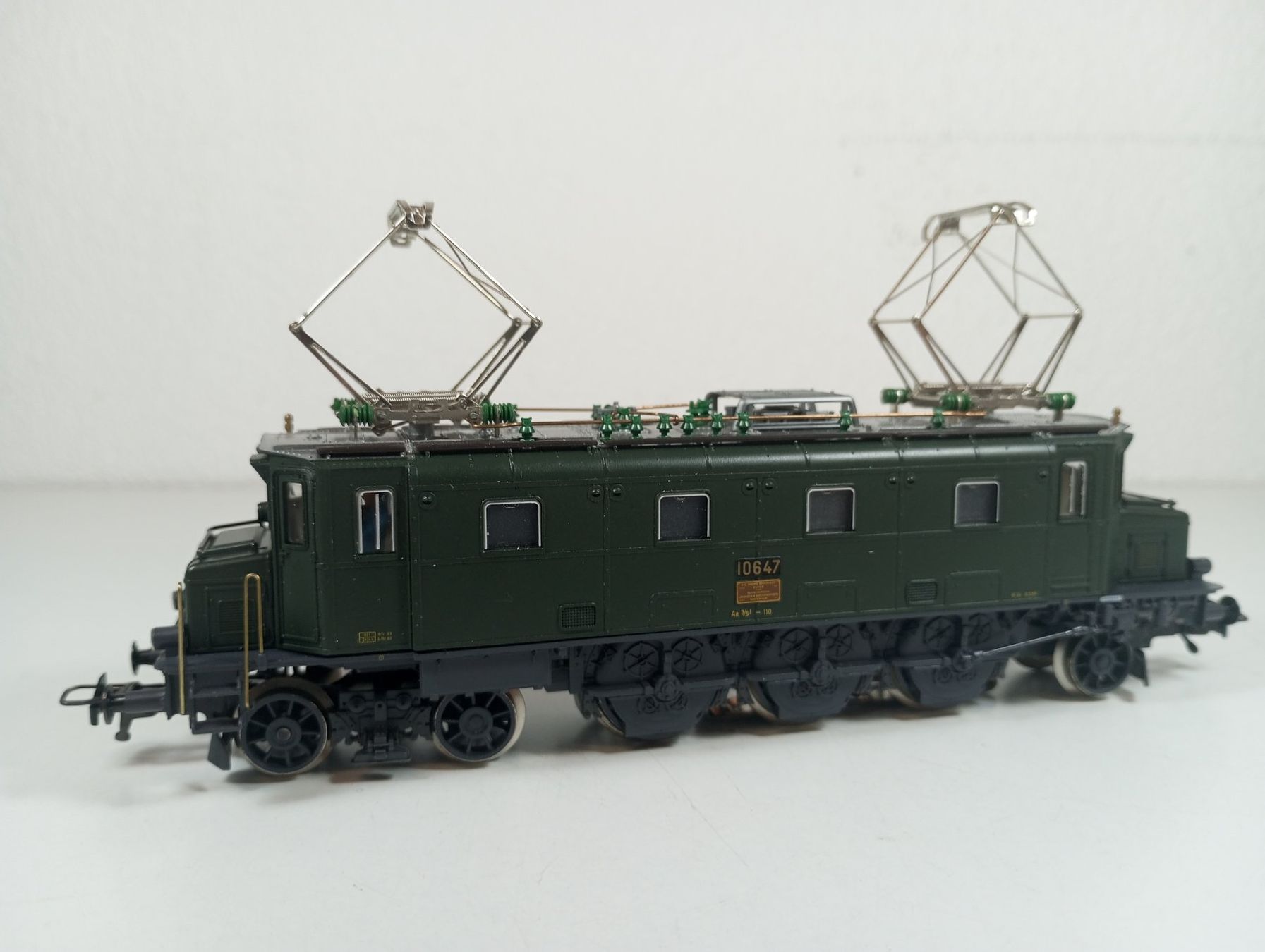 Fleischmann Modellini di ferrovie: Fleischmann: 1145, Lokomotive Ae 3/6 SBB CFF – Difettoso da Fontaines NE venduto da waterfoot 2