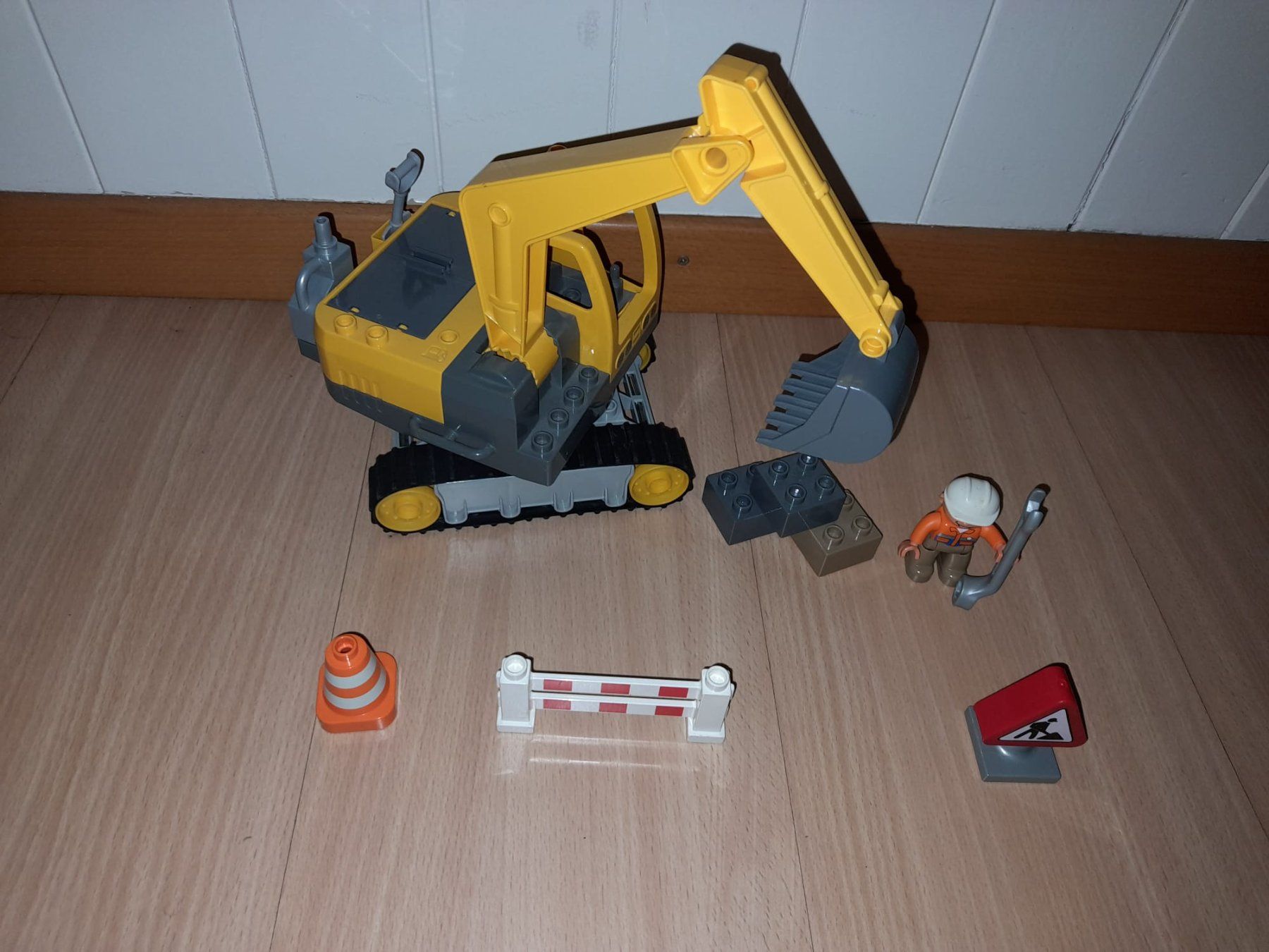 Lego Giocattoli: Lego Duplo Raupenbagger 4986 – Usato da Wittenbach venduto da Gugielmo 3