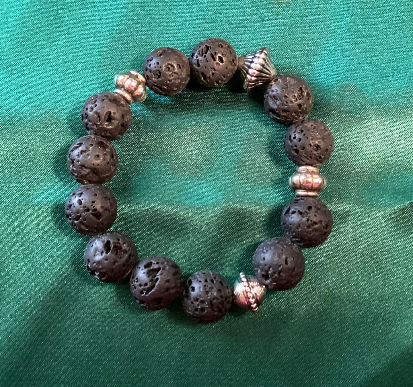 Bracciali & Braccialetti: Lavastein - modernes Heilstein Edelstein Armband – Nuovo e nell'imballaggio originale da Laax venduto da kri_95f5