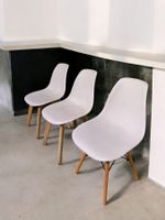 3 Plastic Side Chair