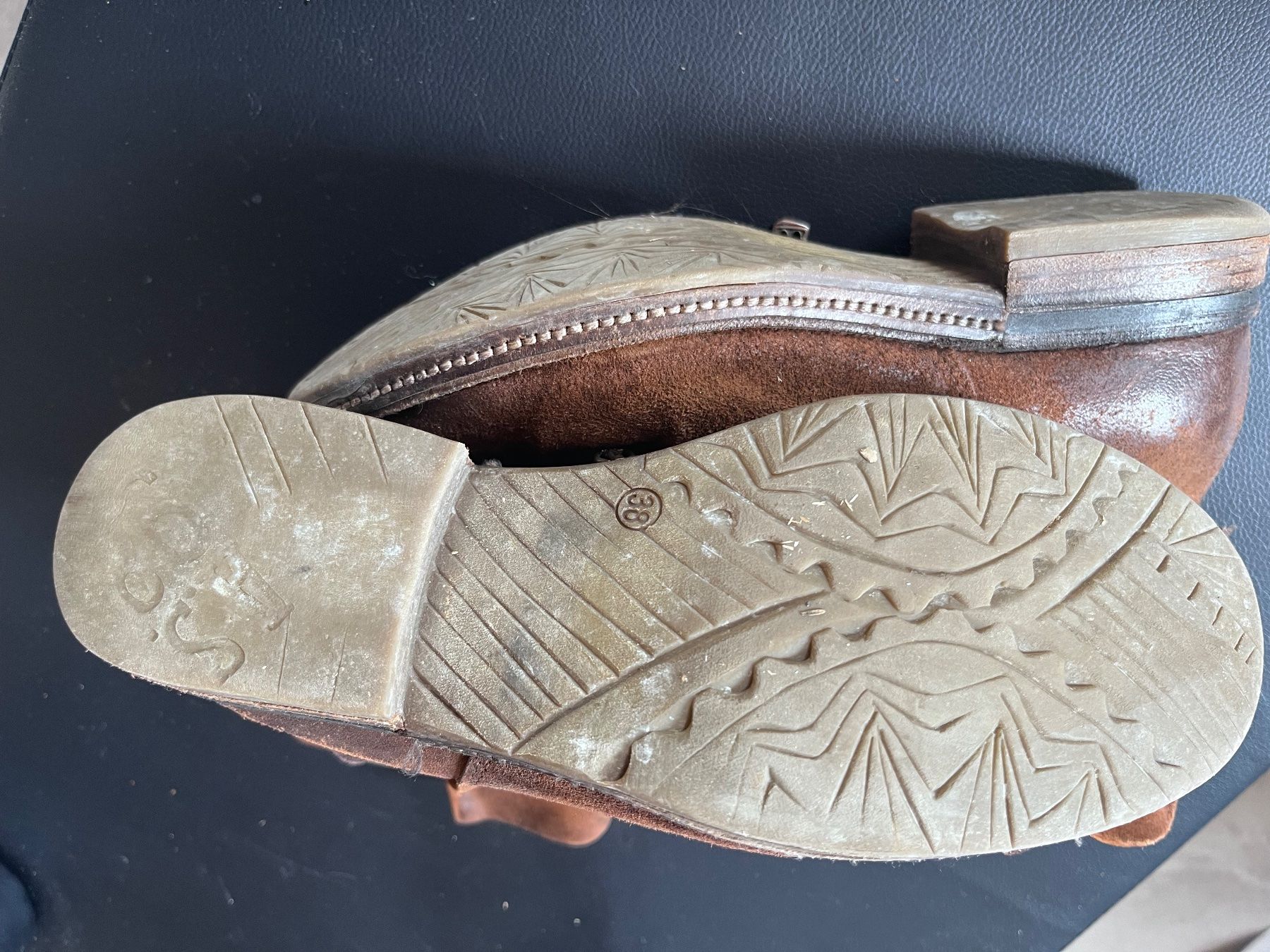 A.S.98 Scarpe da donna: Air Stepps Schuhe – Usato da Wiliberg venduto da Hechicera 1