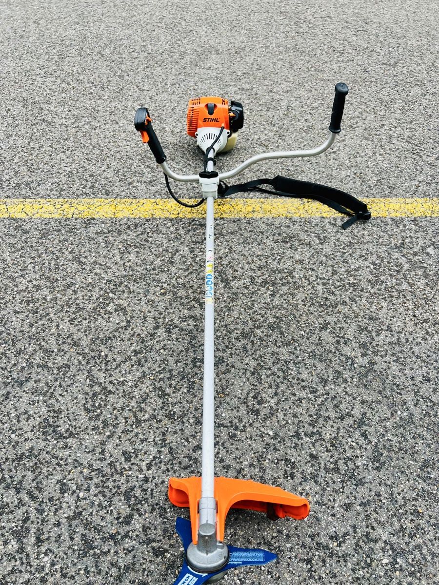 Stihl Tutti gli attrezzi: Rasentrimmer Stihl FS 130 R – Usato da Urdorf venduto da mas_5wfz 5