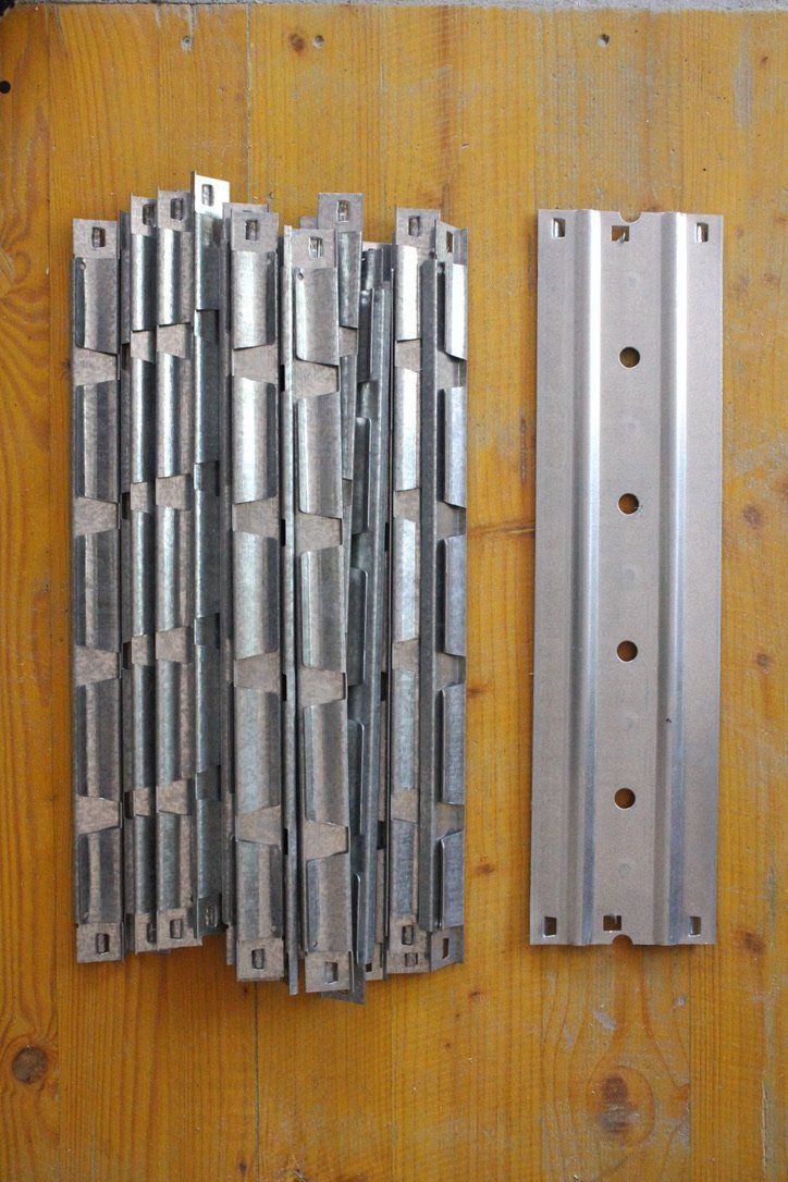 Errex Scaffali: ERREX - Einzelteile für Regal 50cm – Usato da Teufen ZH venduto da duc08