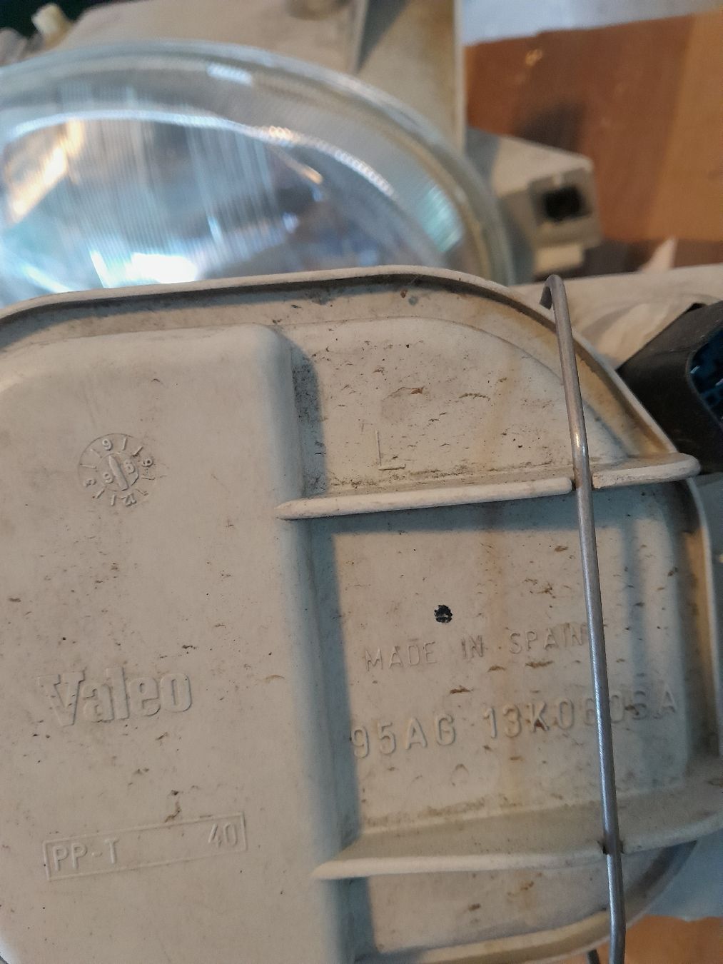 Ford Scheinwerfer: Ford Escort MK7 Scheinwerfer mit Nebellicht und Seitenblinke – Gebraucht aus Studen SZ von Mostelbock02 1