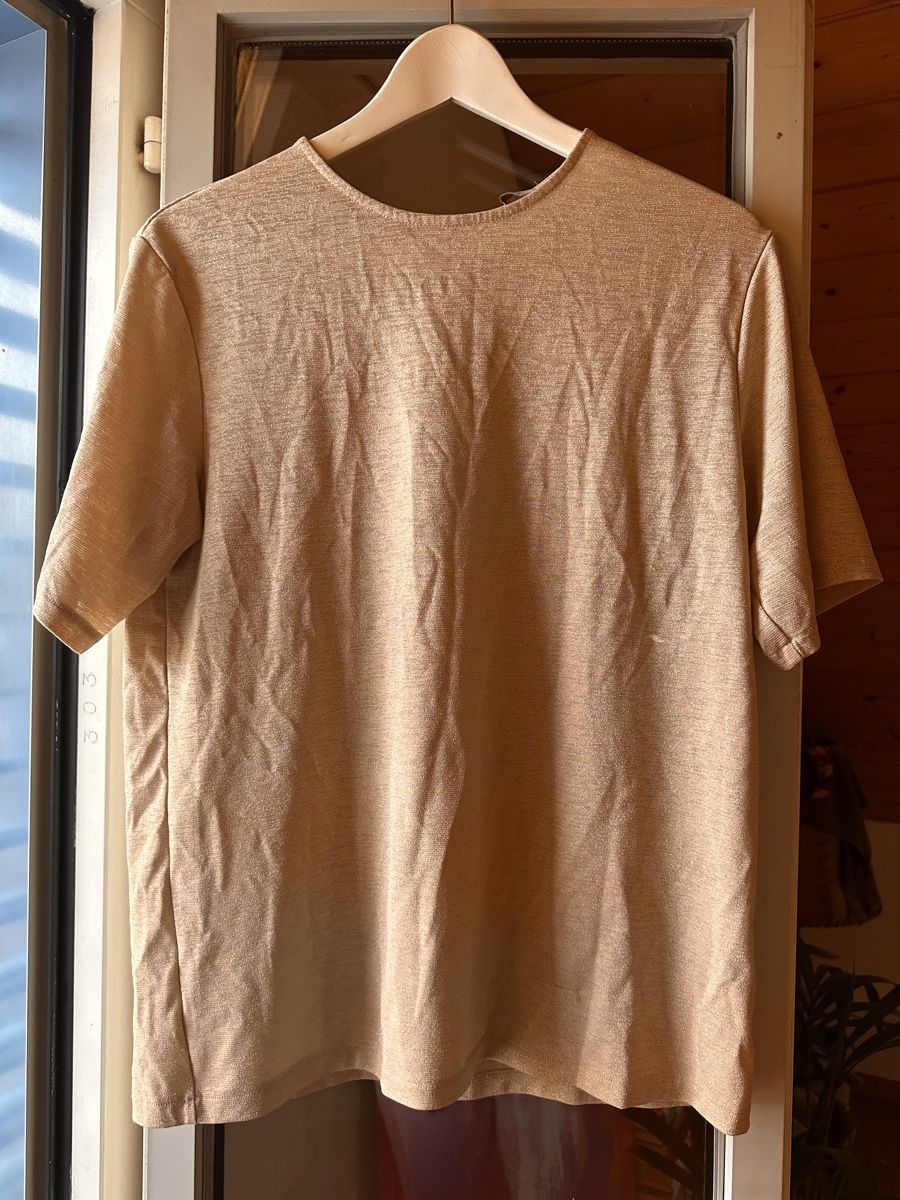 H&M T-shirt: Gold Shimmer Top – Usato da Zürich venduto da BettinaMarie2308
