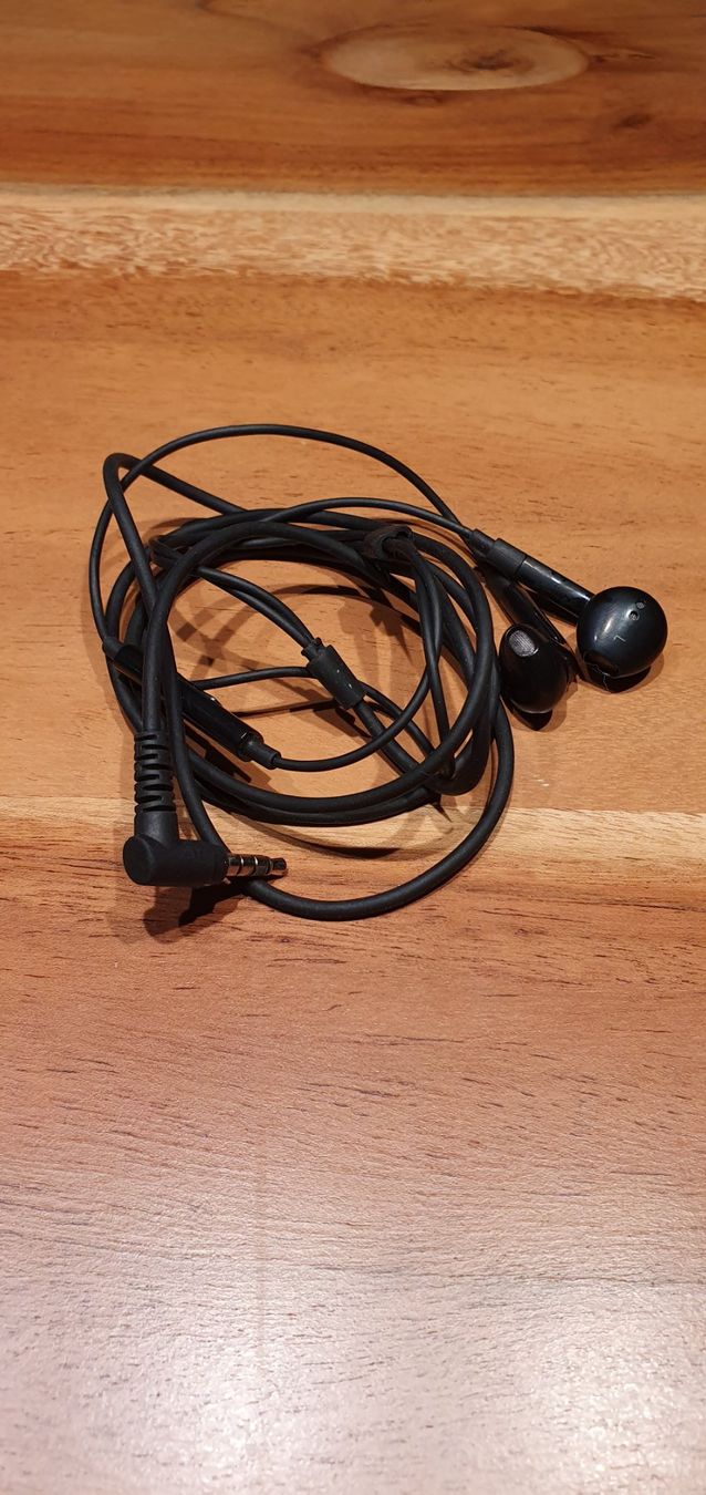 Apple Cuffie: LUDOS Apple iPhone EarPods Kopfhörer in Schwarz. – Usato da Zürich venduto da Leica.C89 2